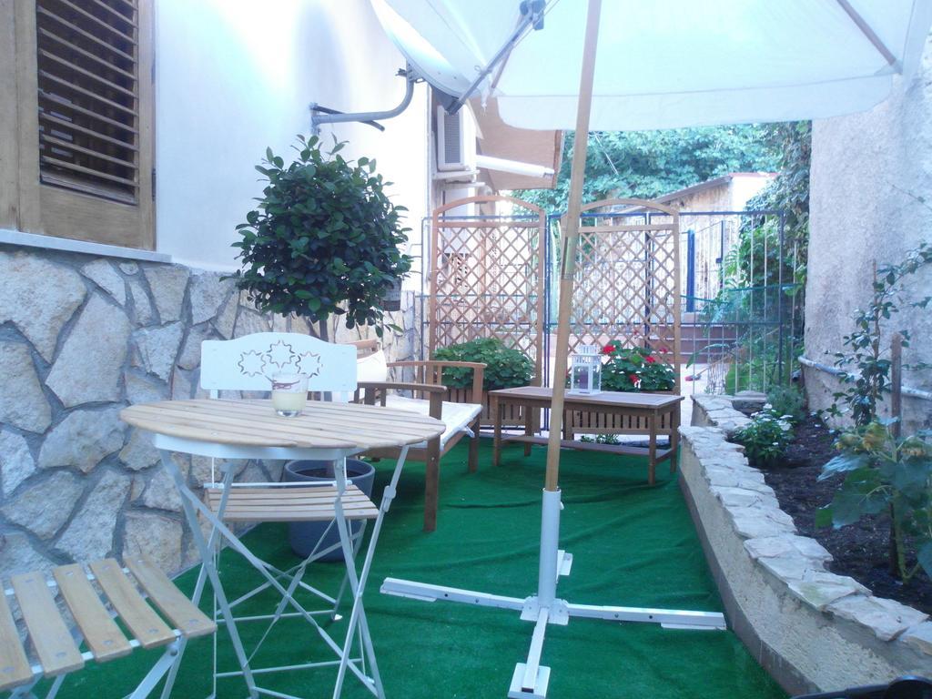 פלרמו B&B La Piazzetta מראה חיצוני תמונה